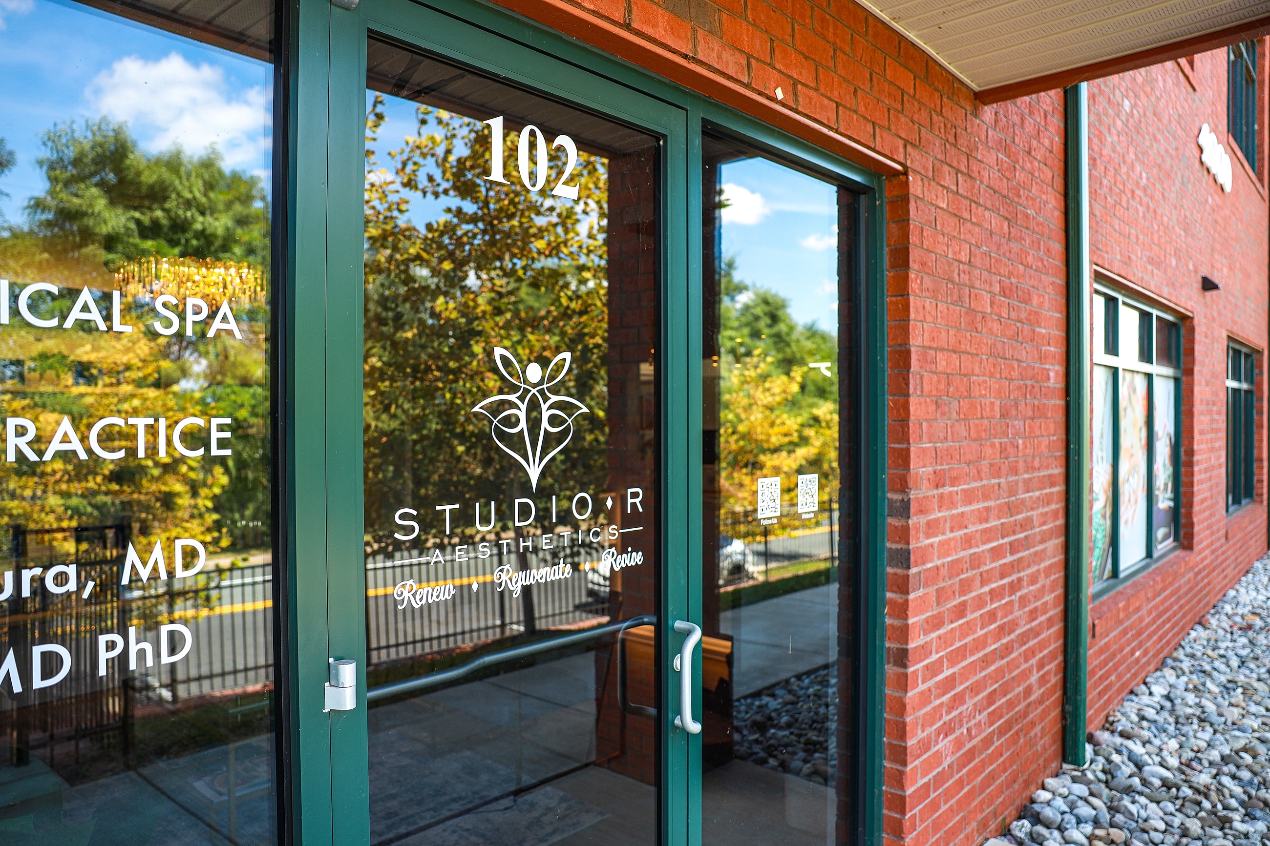 Entrance to Studio R Aesthetics clinic.